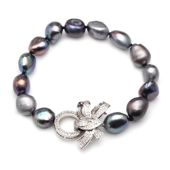 The ADOYA Natural Fresh Water Pearl Necklace Set - Picture 4 of 8